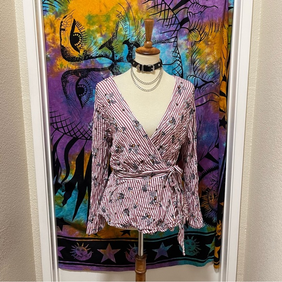 🌈 Lovely walnut art wrap blouse - Picture 2 of 11